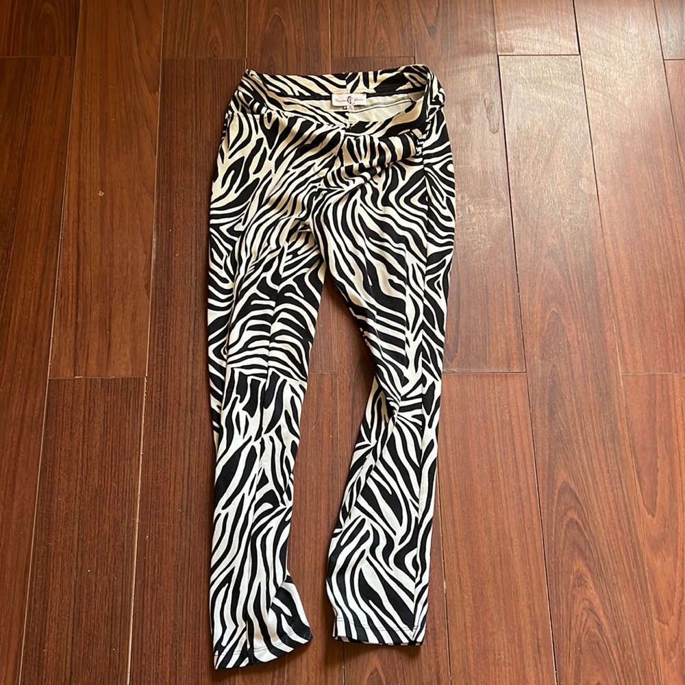 Countess Luann Zebra Print Pants Women's Size 8.